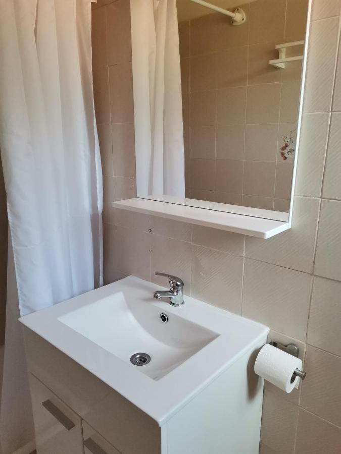 Mundanije Apartments Dumencic Rab מראה חיצוני תמונה